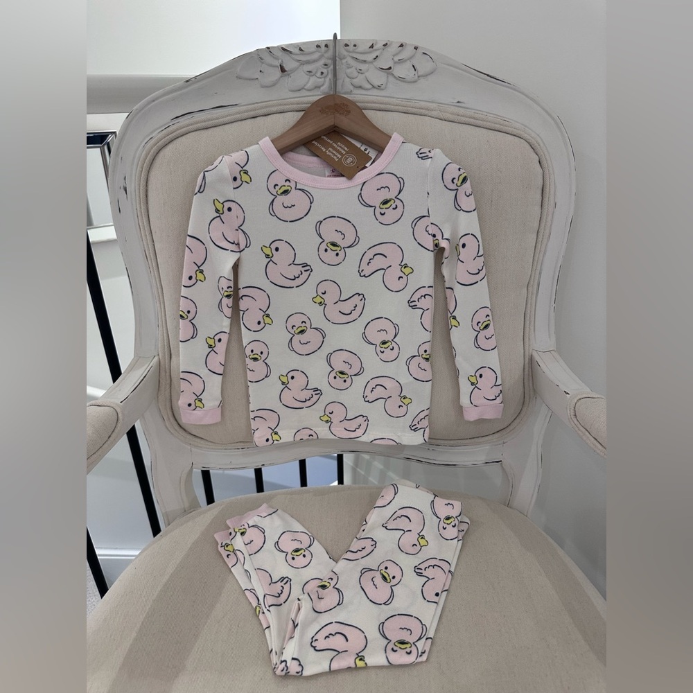 🤍 12~18 Mth Soft Pink Duck Print Baby Pajama Set - Long Sleeve Top & Pants NWT